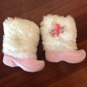 Crocs faux fur boots